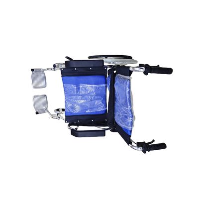 다기능 수동 접는 철 휠체어 79*28*73cm 12.7kg 사용자 친화적인 디자인