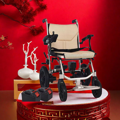 스포츠카 스타일 열기 및 닫기 팔받침 접이식 성능의 전기 휠체어